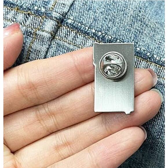 Attack On Titan AOT Titan Enamel Pins 407-1 - Picture 3 of 3